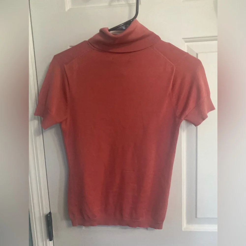 Banana Republic elegant turtleneck